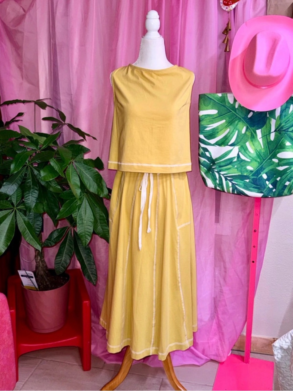 It Girl - NWT -Summer Skirt Set - Lg -
